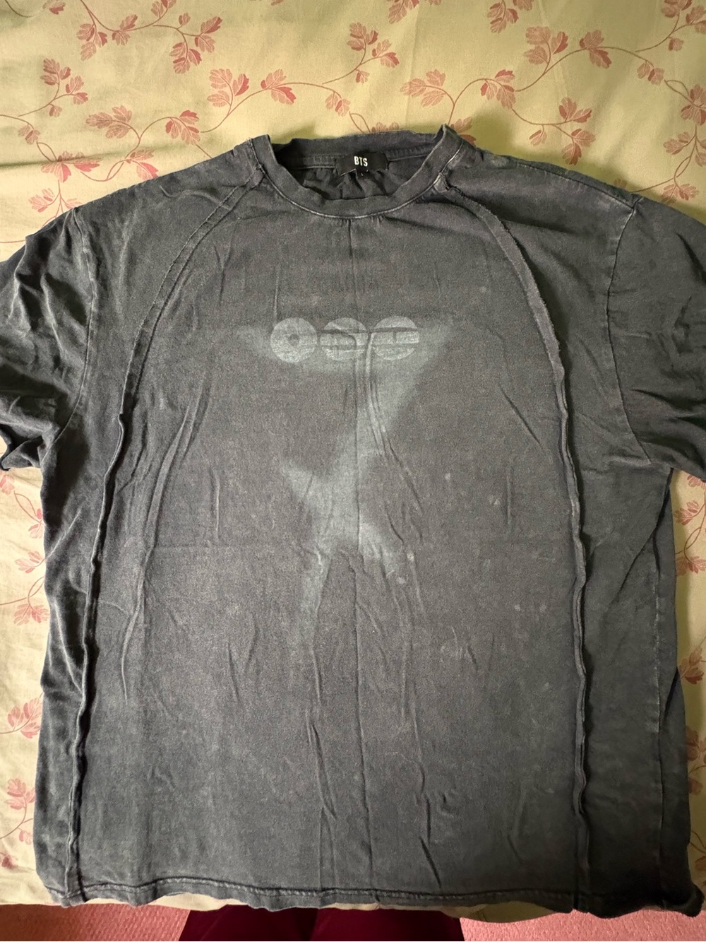 BTS NYC Pop Up 7 t-shirt sz L Authentic